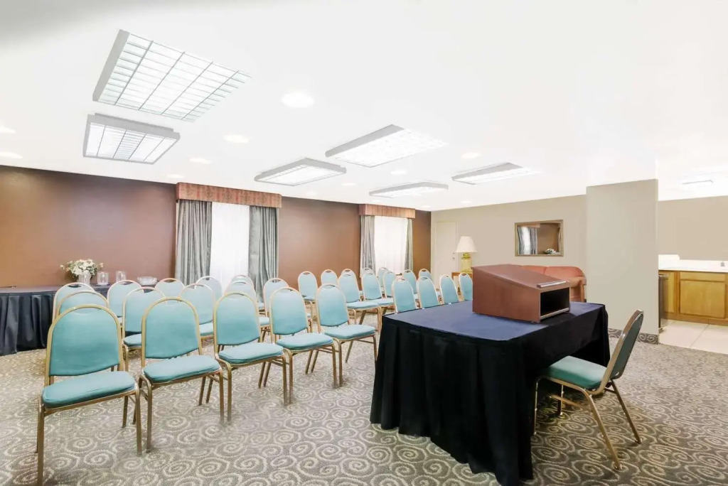 Ramada Conference Center Of Lexington
