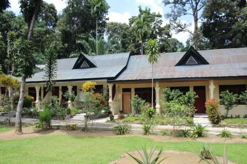 Wisma Batu Mandi and Jungle trekking