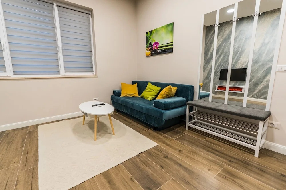 Sandor Apartment
