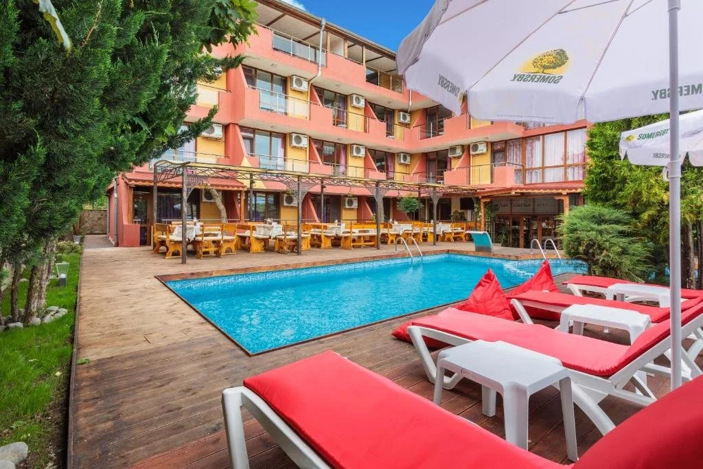 Akladi Family Hotel