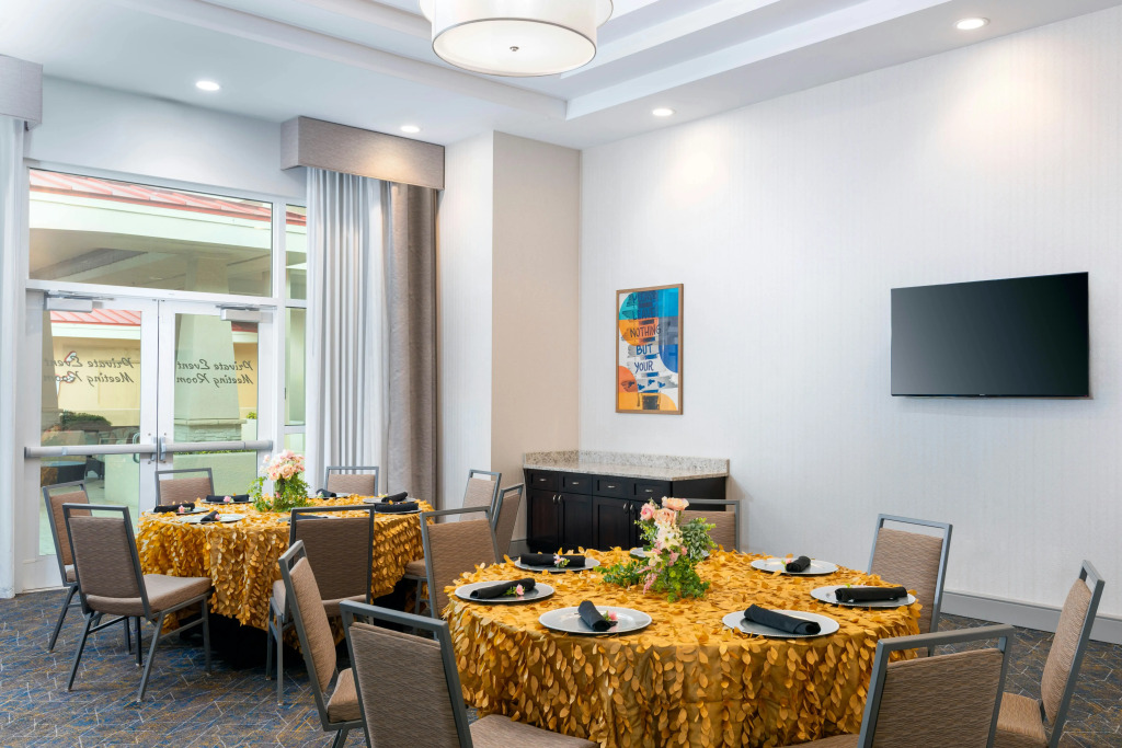 Hampton Inn and Suites Clearwater Beach