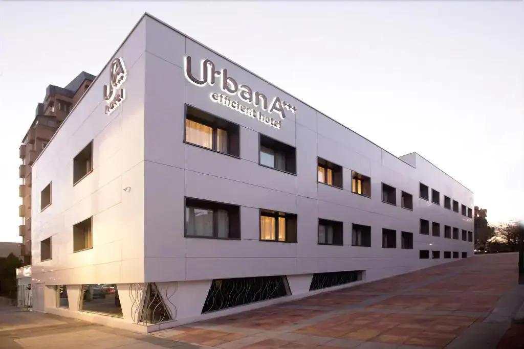 Urban A+++ Hotel