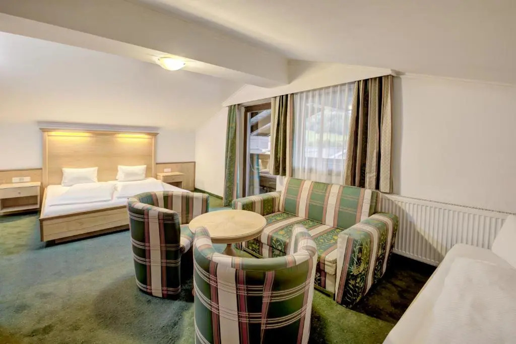 Hotel Martini Kaprun including free parking and Zell am See-Kaprun summer card