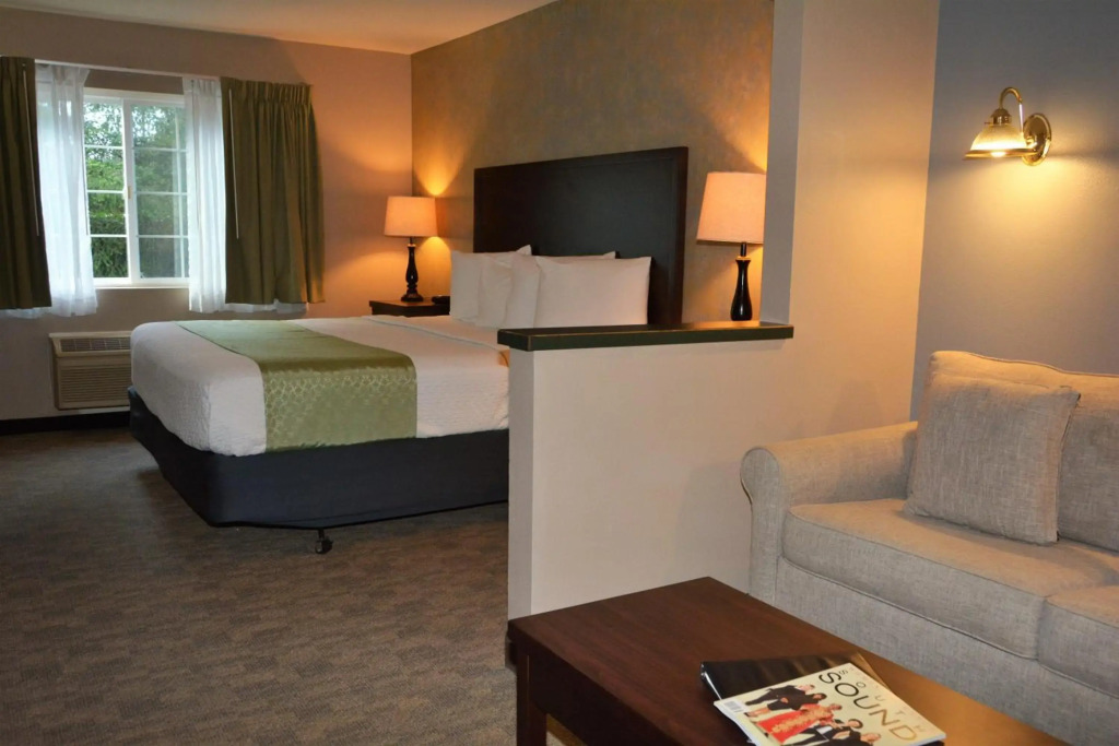 FairBridge Inn & Suites DuPont