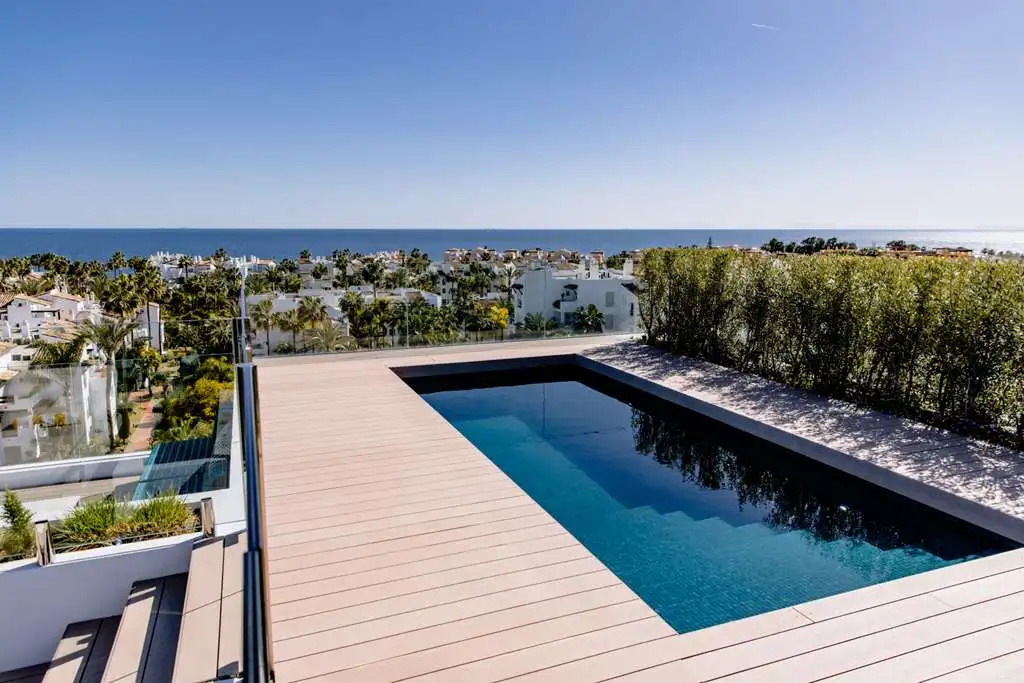 THE FLAG HOTEL Marbella, Estepona Adult Recommended