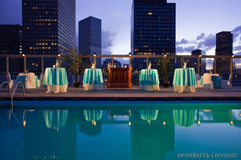 Warwick Denver
