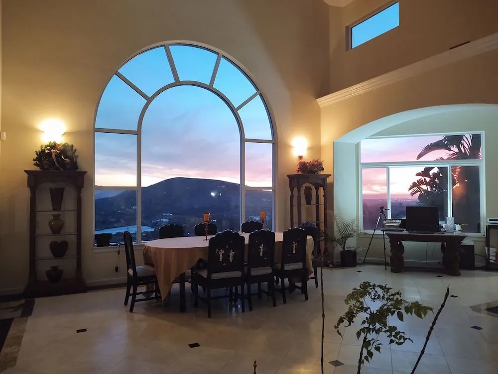 Sunshine Mountain Bed and Breakfast