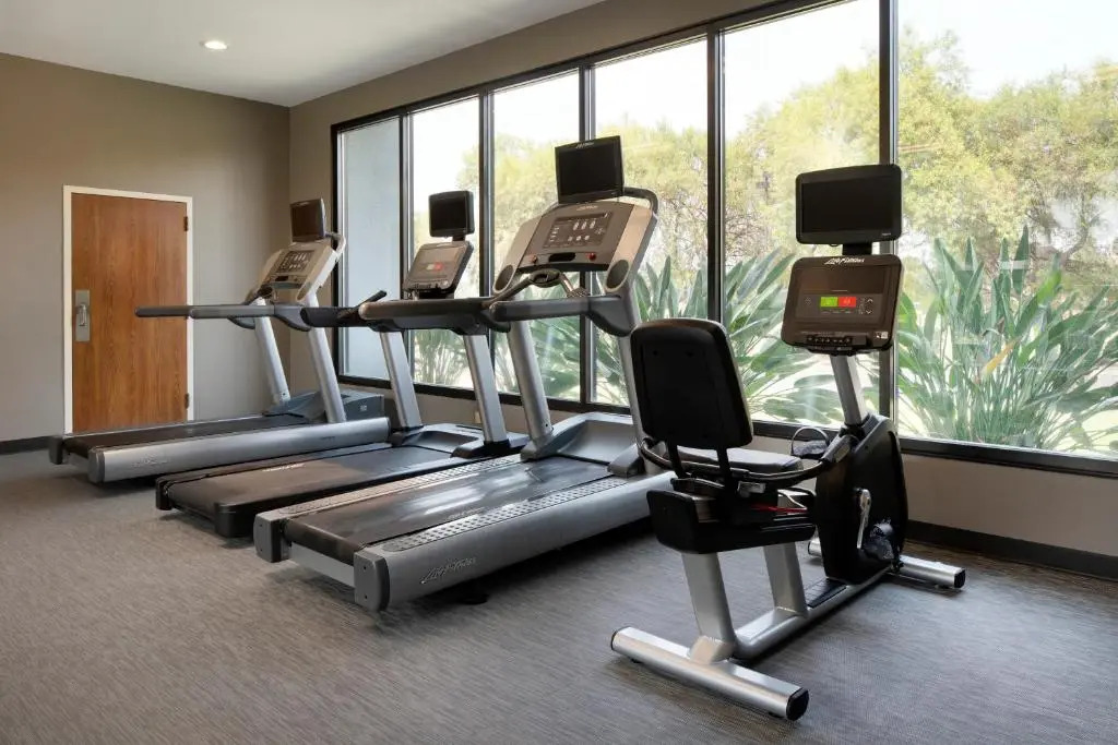 Courtyard by Marriott Fresno