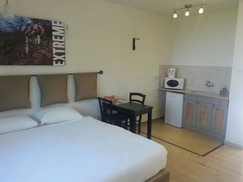 Manara Lodge