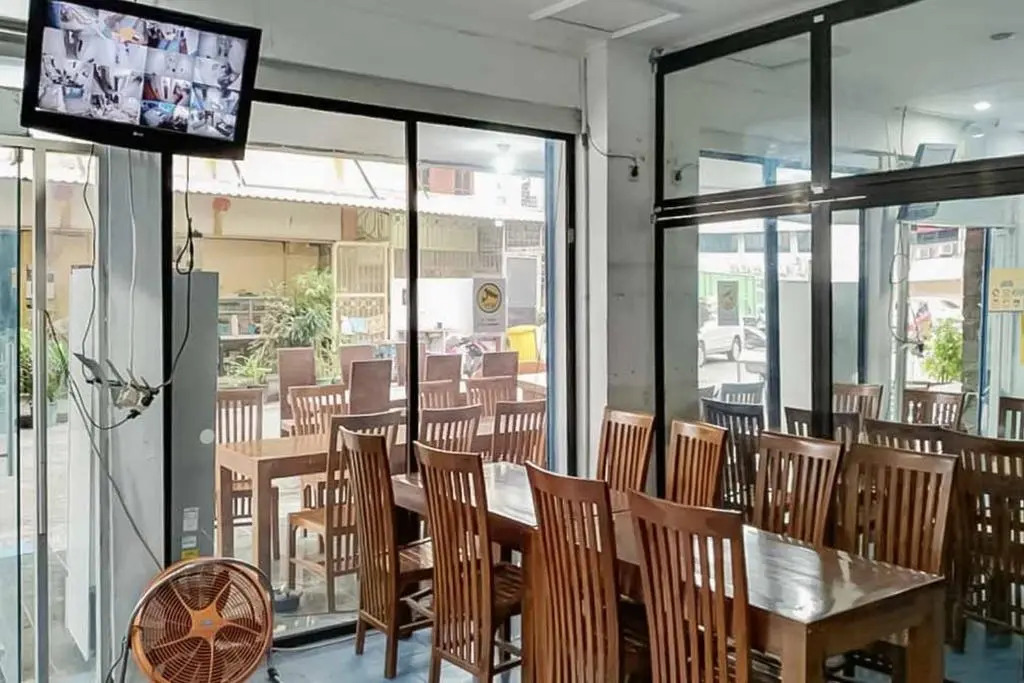 SAS Guest House Mitra RedDoorz At Darmo Park 2 Surabaya
