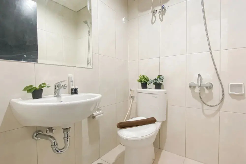Well Designed 2Br At Nifarro Park Apartment