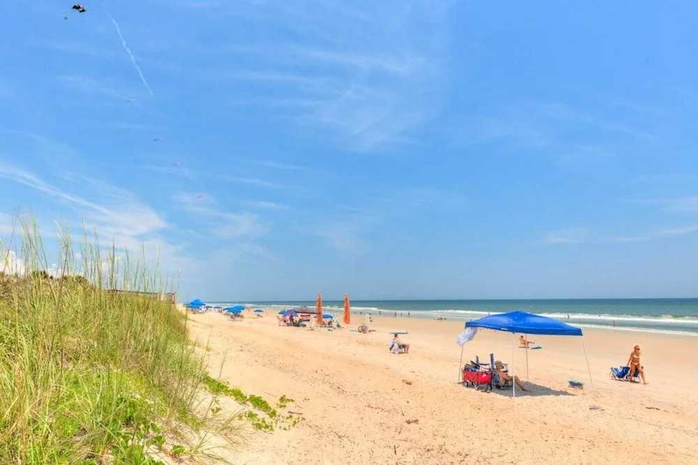 Sunshine Hideaway - Large Studio - Pet Friendly