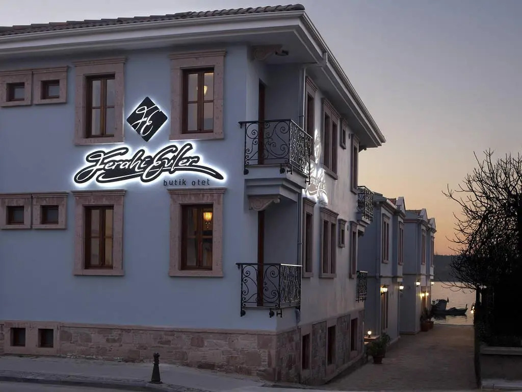Ferahi Evler Ayvalık