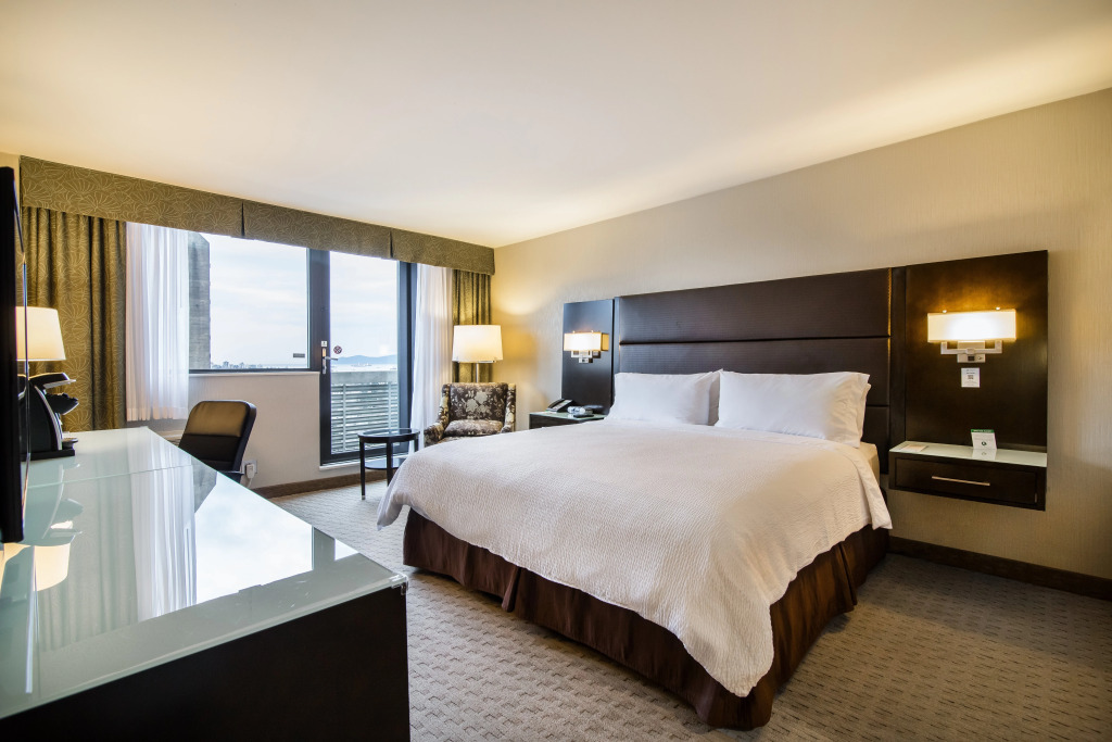 Holiday Inn Vancouver-Centre Broadway by IHG