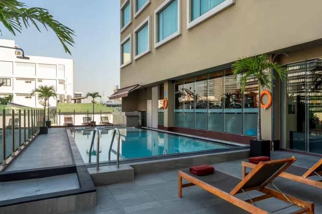 Hilton Garden Inn Bangkok Silom