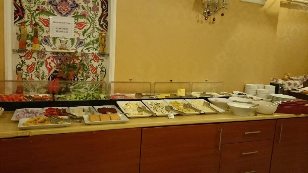 The Noble Swan Hotel New World