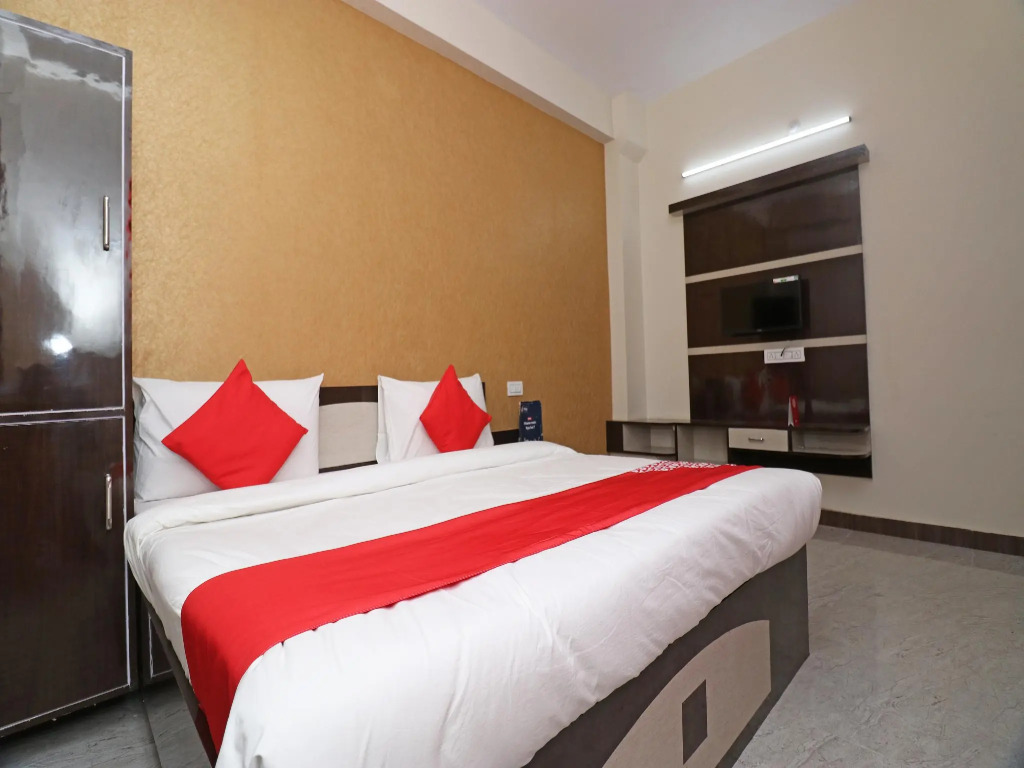 Super Collection O Rajapur Circuit House