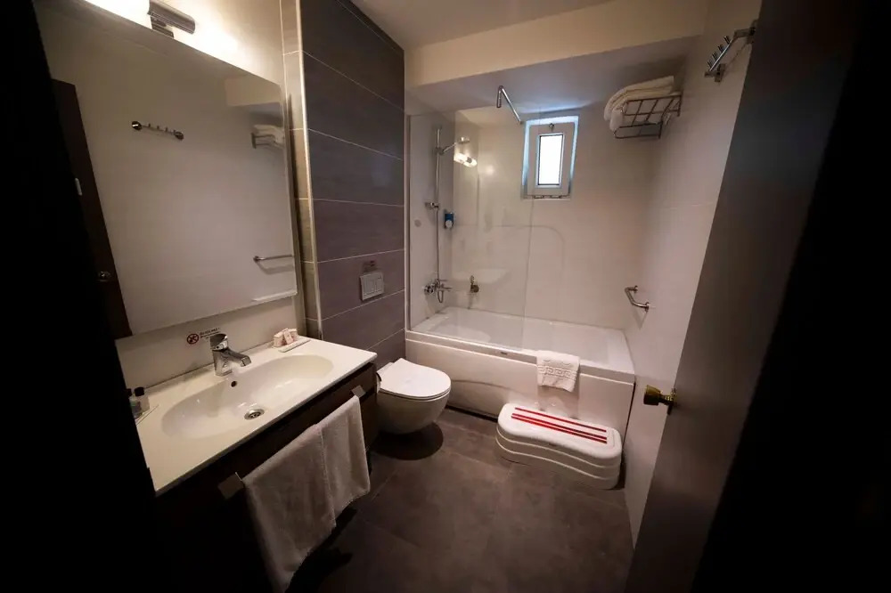 Dbl Room With Thermal Bath ,dinner Breakfast Included