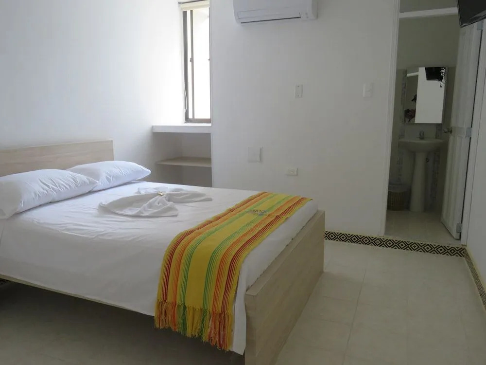 Hotel Iraka Zenu