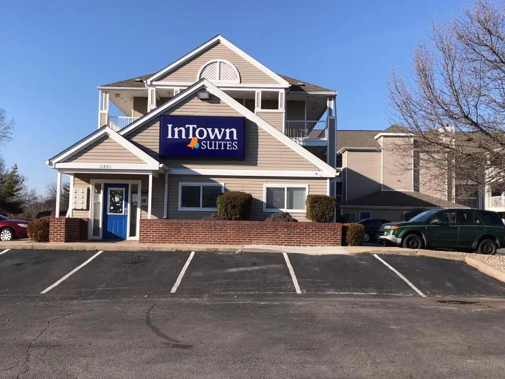 InTown Suites Extended Stay Louisville KY - Northeast