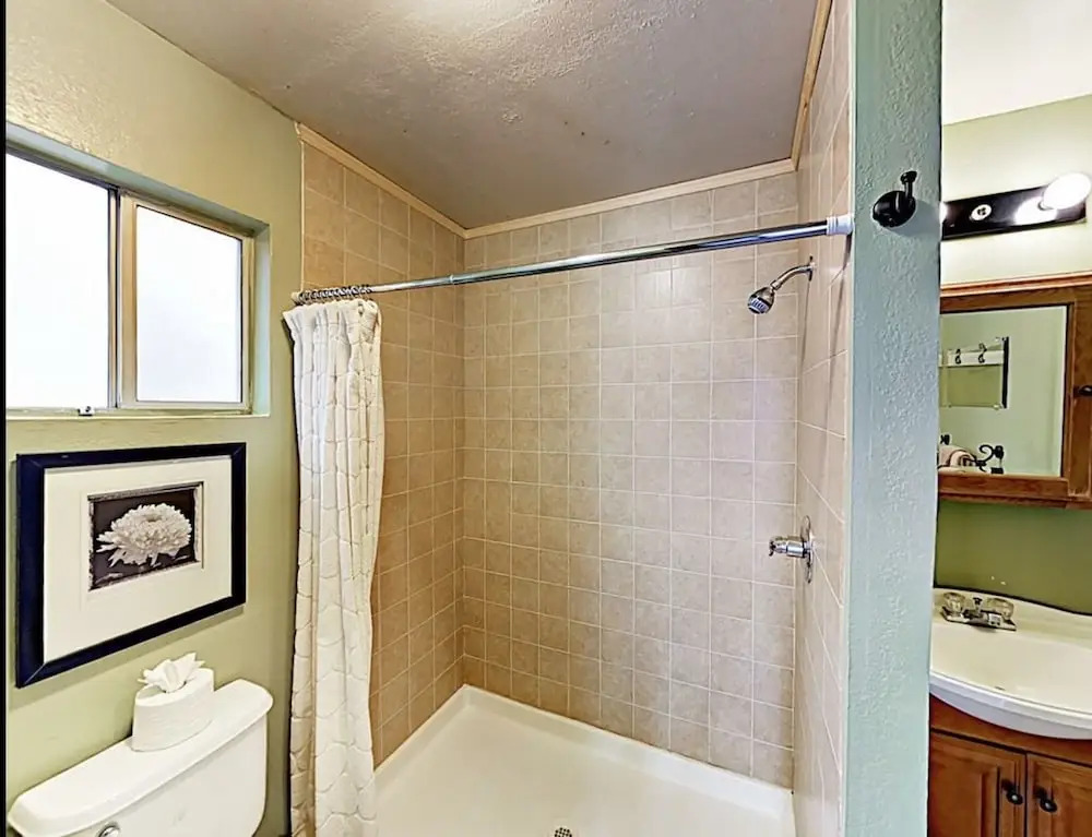 Studio with Central South Lake Tahoe Location Apts