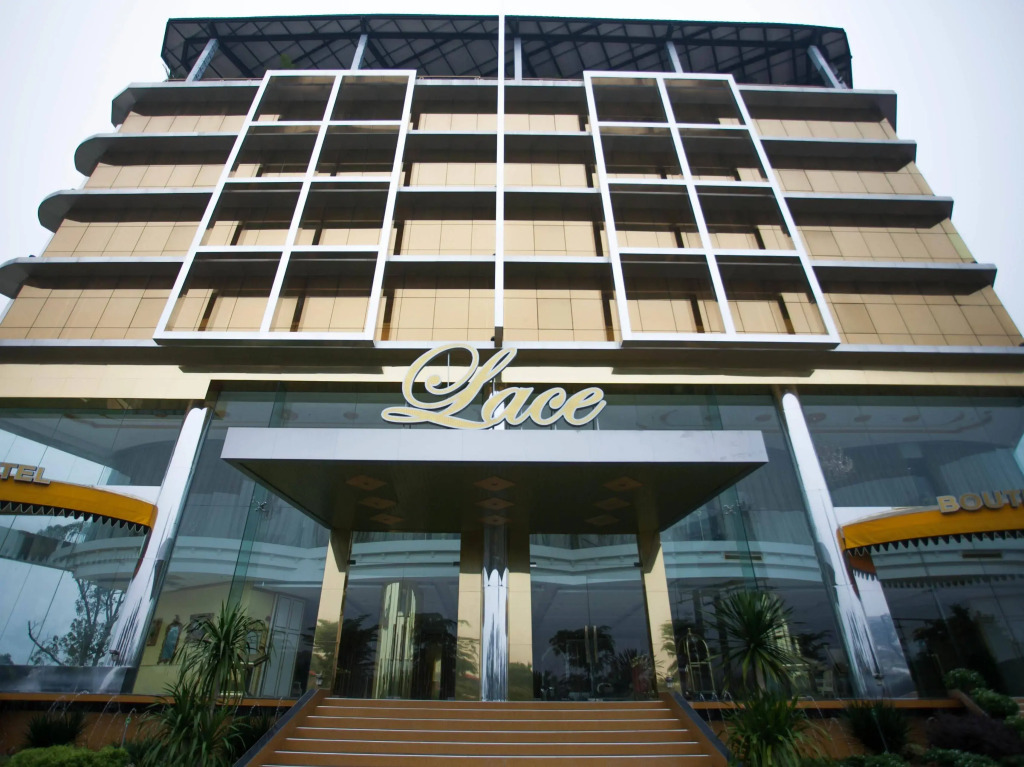 Sunday- Johor Bahru Near KSL City Mall Formerly Lace Boutique