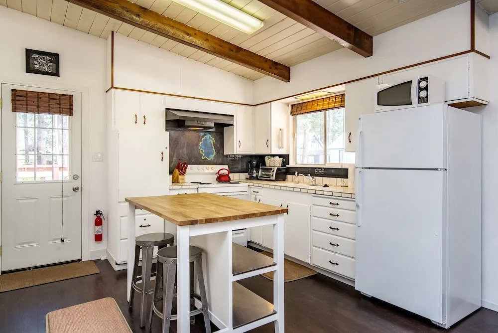 Hip Norwegian-Style Cabin - 3 Mins to Heavenly by RedAwning