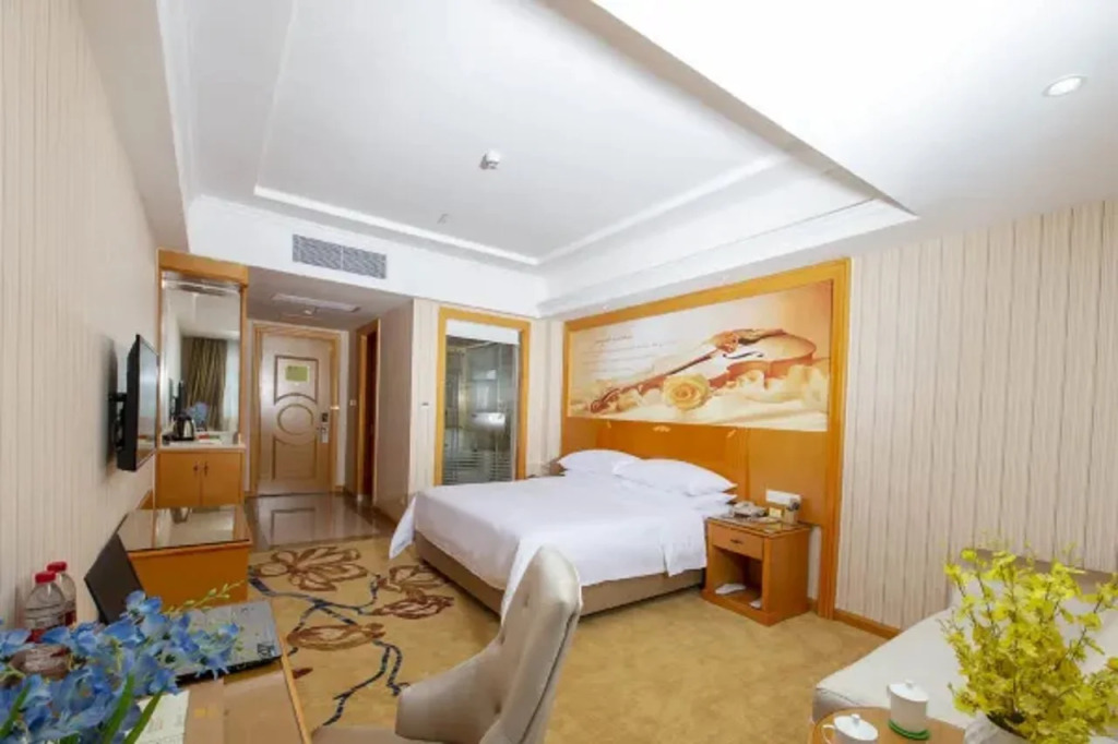 Vienna Hotel Dongguan Houjie Exhibition Center