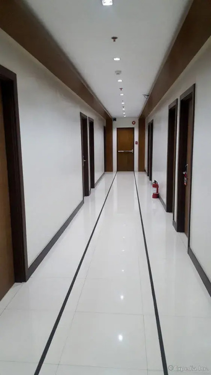 OYO 125 West Makati Hotel