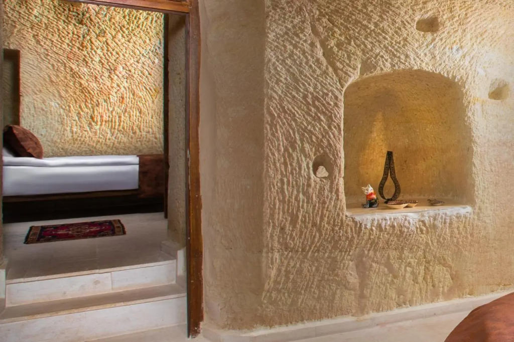Romantic Cave Hotel