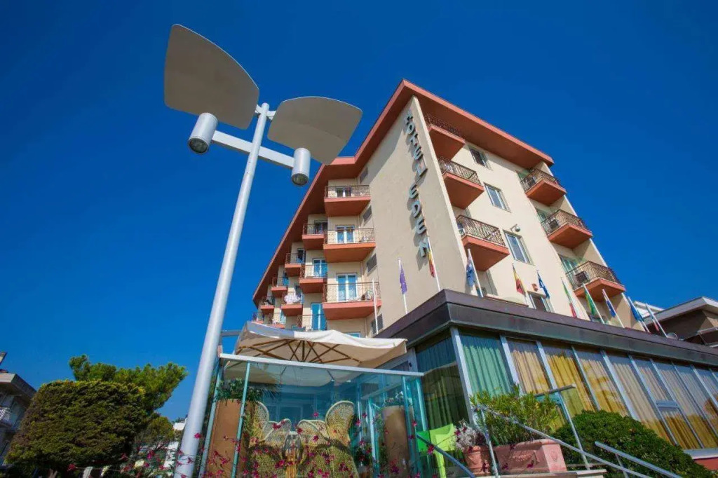 Hotel Eden