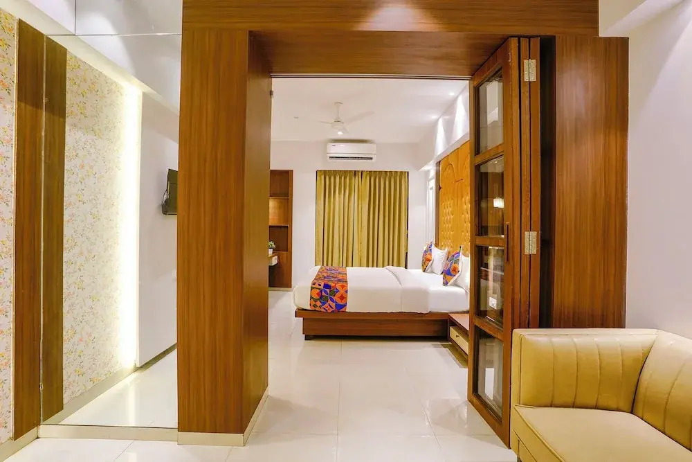 FabHotel Shubham Comforts