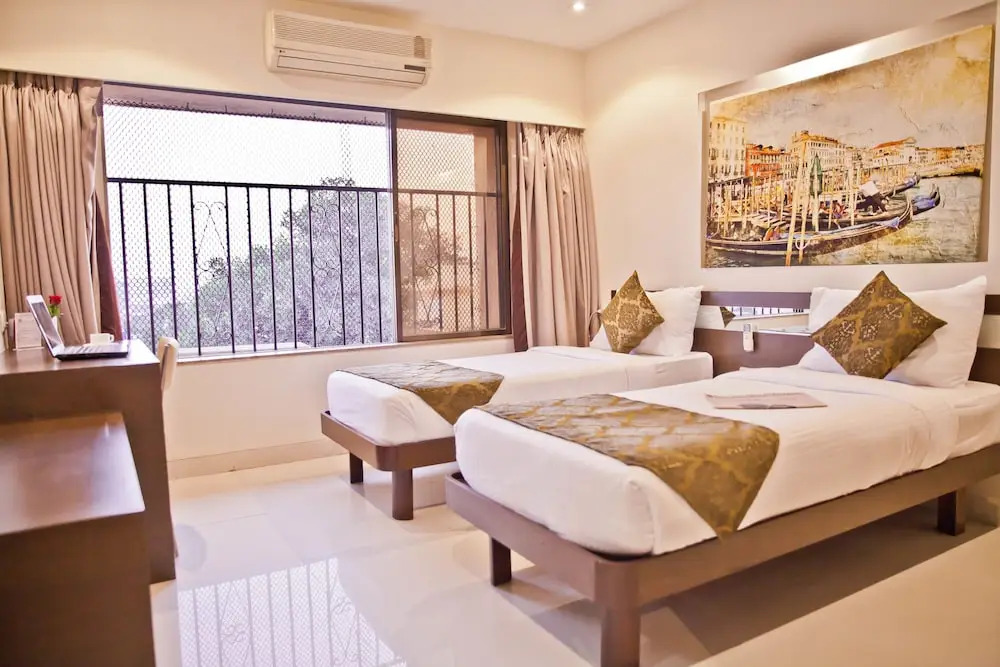 Tim Grand Hotel