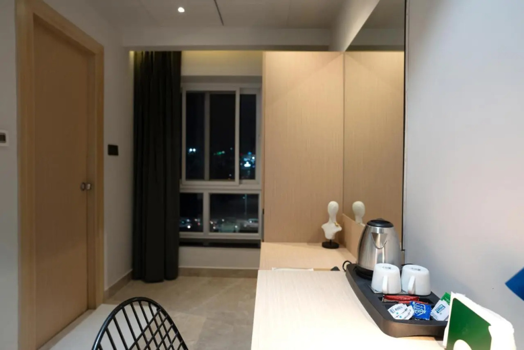 Hotel Kyzen - Hitec city, Hyderabad
