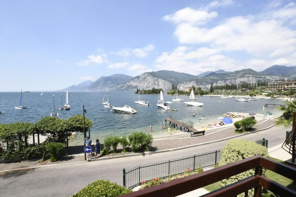 Beach Hotel Rosa