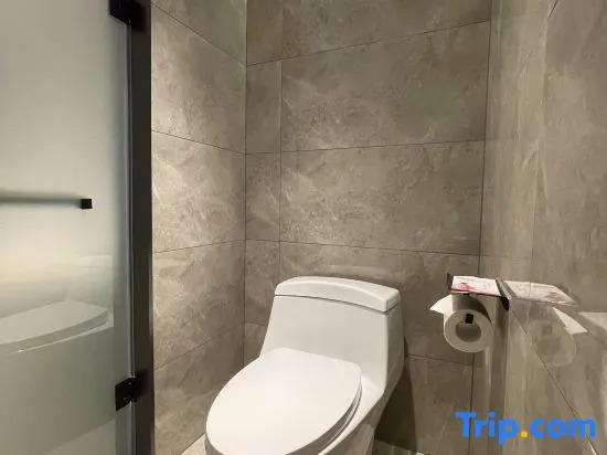 Yishang Hotel (Guangzhou Huadu Sunac Business College)