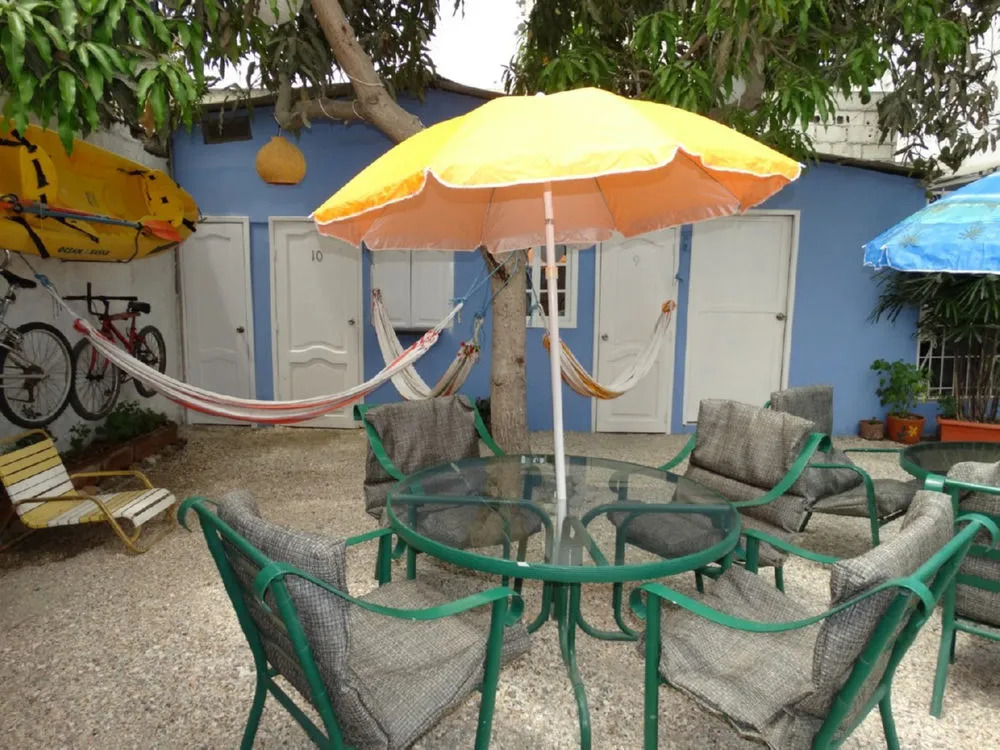 Chescos Hotel