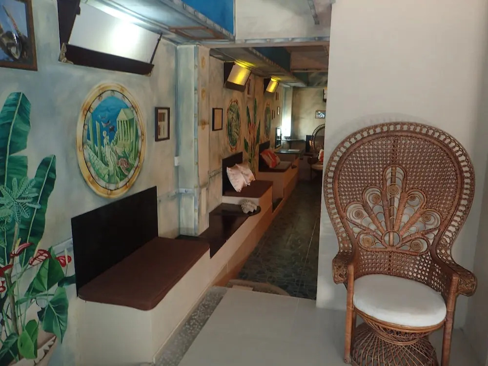 Captain Nemo Guesthouse