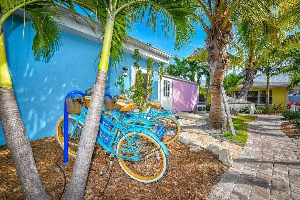 Coastal Surfside By Beachside Management