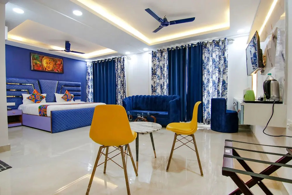 Fabhotel Satyam International