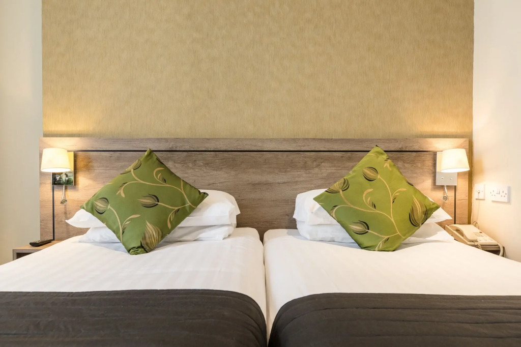 Kensington Gardens Hotel