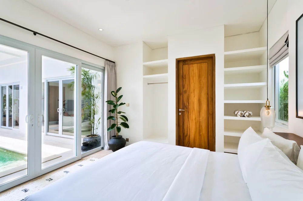 Elena Villa by Betterplace