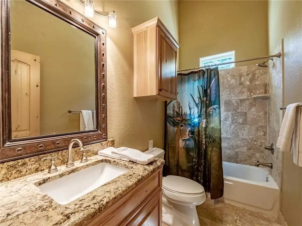 Heavenly Pines - Three Bedroom Cabin with Hot Tub