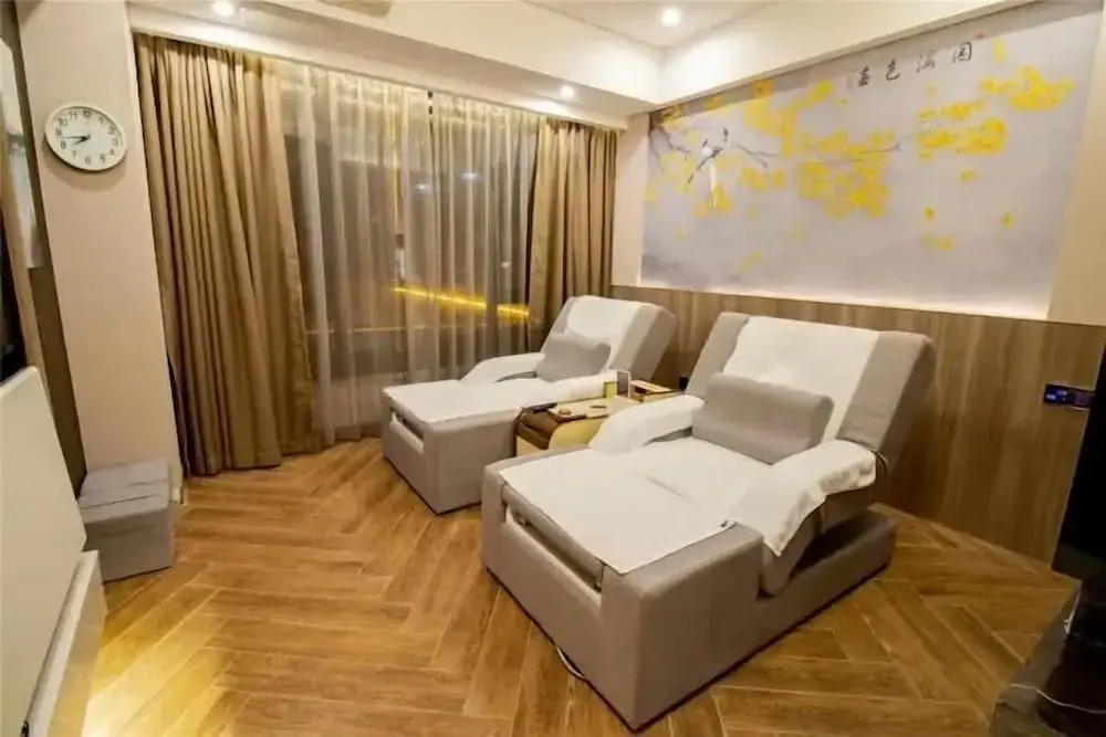 Vyluk J Hotel National Plaza Xinping