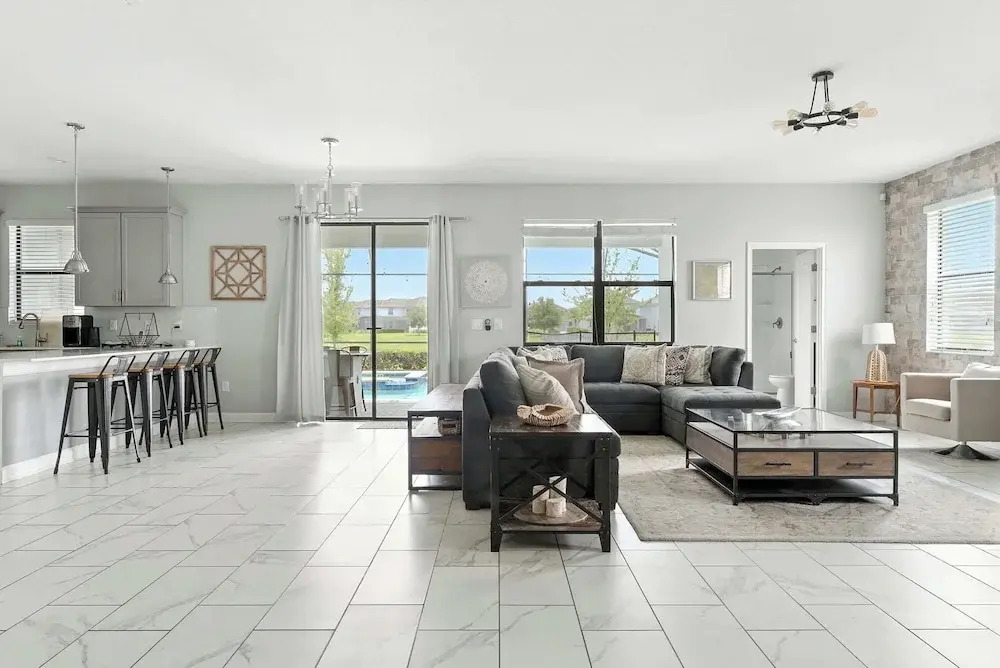 Luxury Decor 6BR at Storey Lake Sleeps 16