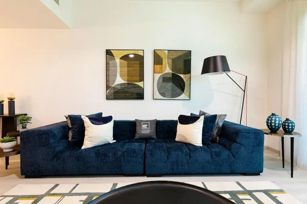 Stylish 2BR Close to Dubai Future Museum Difc