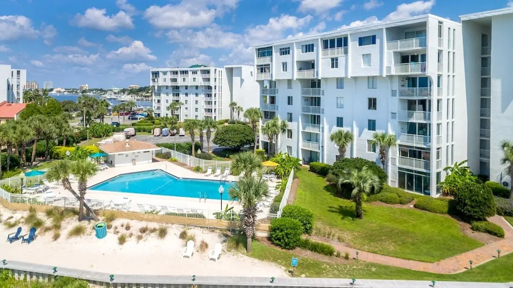 Dolphin Point 604c 2 Bedroom Condo