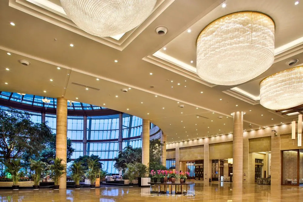 Intercontinental Sancha Lake