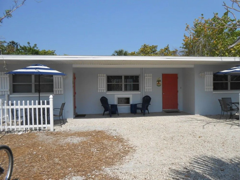 Sunshine Island Inn