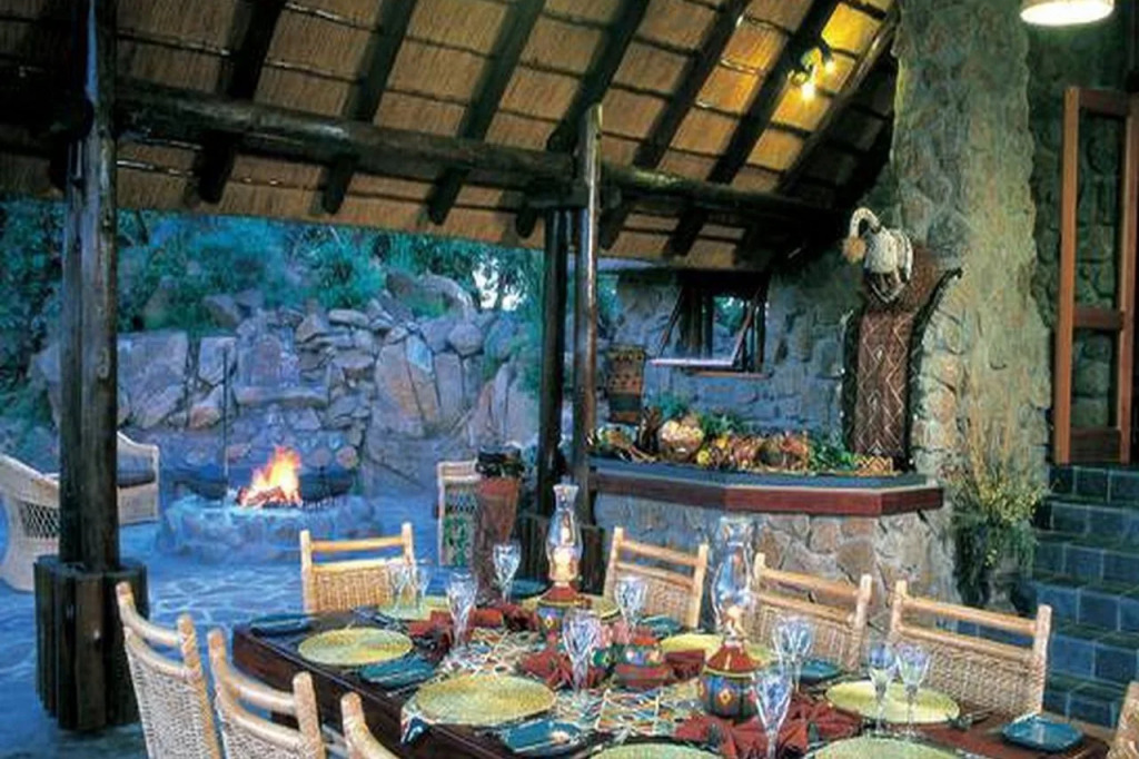 Tshukudu Bush Lodge
